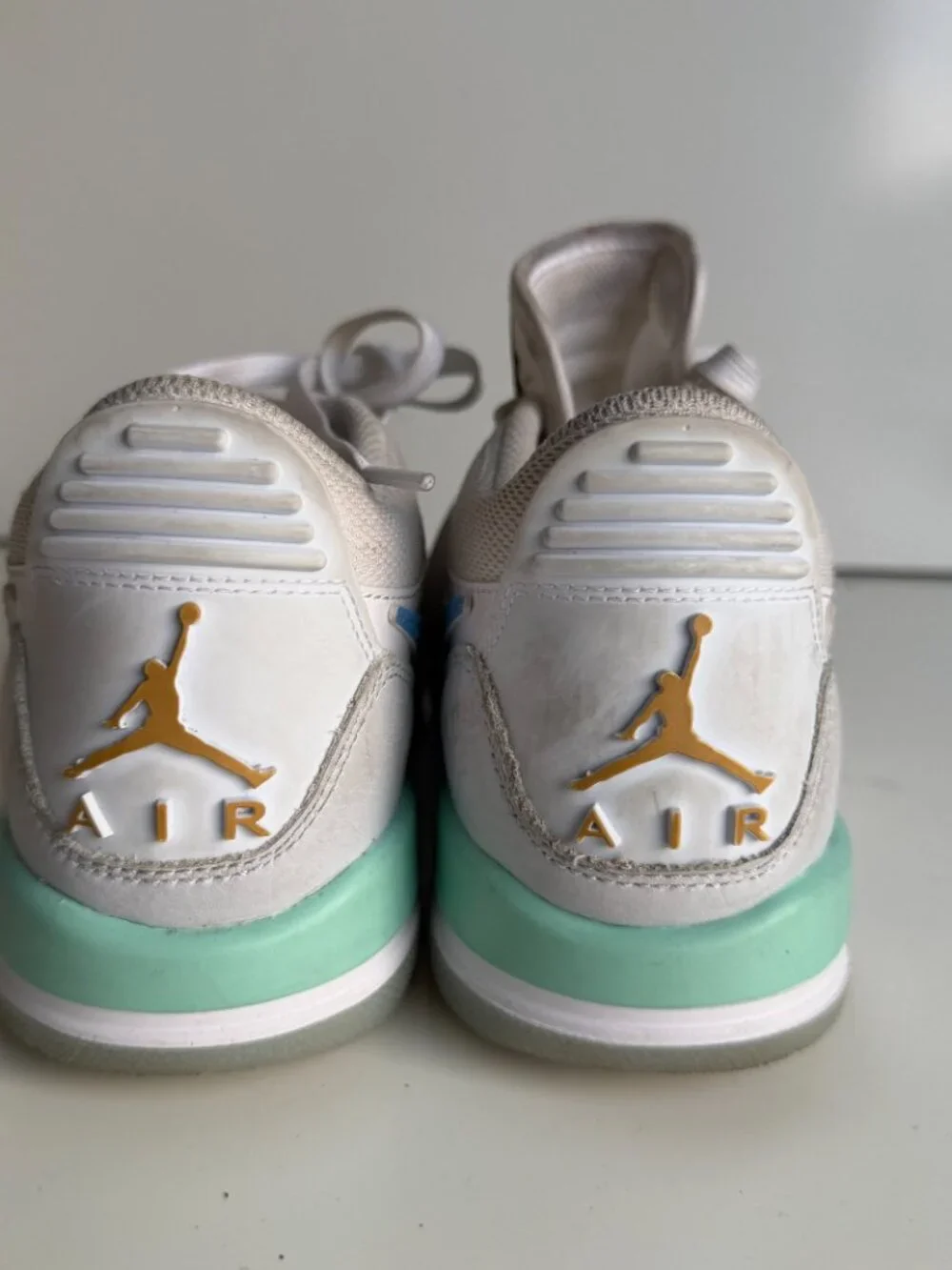 Nike Air Jordan Legacy 312 Low Boys White Emerald Rise 4.5Y